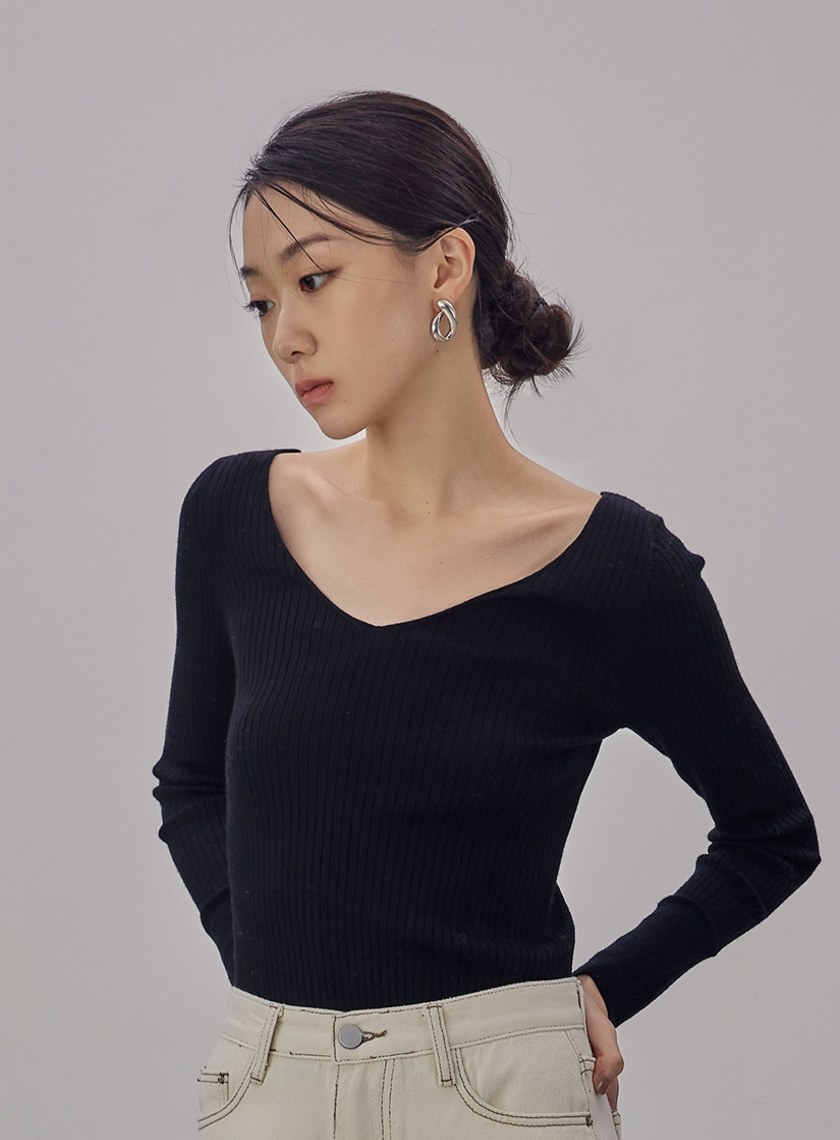 V領長袖羊毛針織上衣